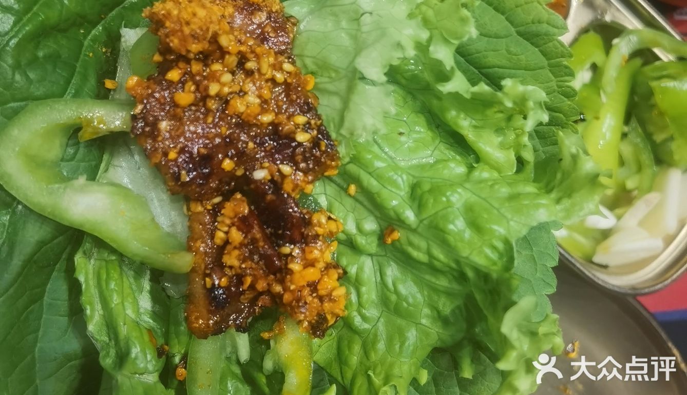 「坛子李地摊烤肉(罗斯福店)」 「东北酸菜五花肉」