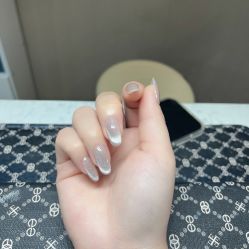 -UGIRL有个美甲