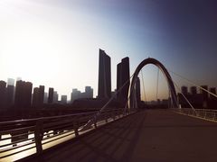 -南京眼步行桥