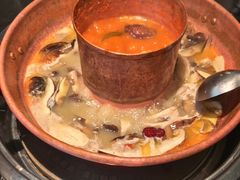 -菌自由丨野生菌火锅特色庭院餐厅(丽江古城店)