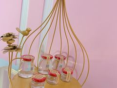 -金私燕鲜炖燕窝(万达店)