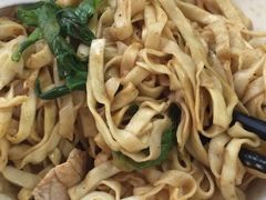 -华威达牛庄(黄埔大道西店)