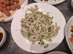-李记饺子·熏酱东北菜(欢乐谷店)