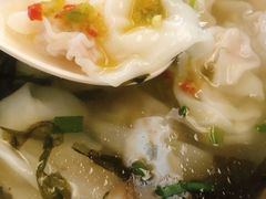 民国传统小馄饨-凤起龙游老面包子(凯德晶品店)