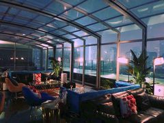 -The ROOF (通盈中心店)