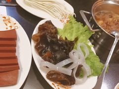 -呷哺呷哺(世贸.工三店)