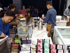 -UNI UNI(环亚凯瑟琳店)