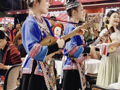 -刘姐啤酒鱼民族演艺餐厅(西街总店)