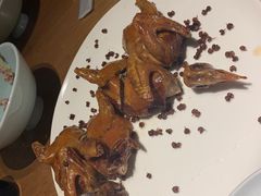 脆皮带汁乳鸽-天府掌柜(九眼桥店)