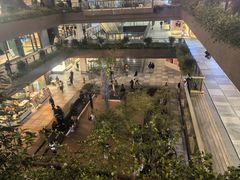 -瑞虹新天地月亮湾