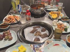 -金滏山烤肉·海鲜·火锅自助餐厅(襄阳万达店)