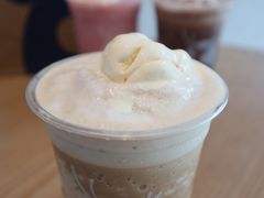 哈根达斯拿铁冰-瑞幸咖啡(海螺大厦店)