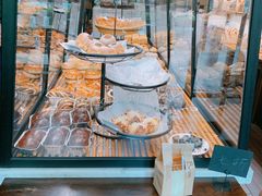 面包甜点陈列柜-81bakery(关山路店)