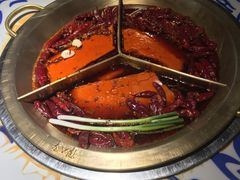 -叁口煮老火锅(东升店)