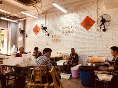 现穿的串串-咏勝锑锅麻辣烫(净居寺路总店)