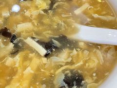 酸辣汤-李连贵酒家熏肉大饼(昆明街店)