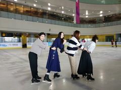 -冠军冰场CHAMPION RINK(百联又一城店)