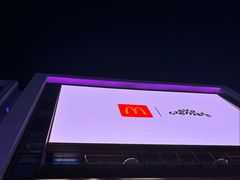 -上海南京路步行街假日酒店
