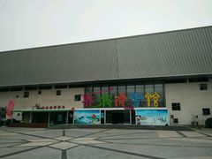 -乔波室内滑雪场