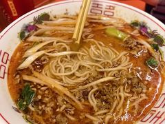 -拉面莊夢語＆中华料理八椿