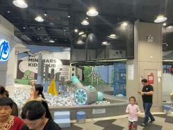 -MINI MARS 脚下的城市乐园·餐饮·派对(静安江宁店)