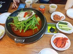 -喇喇排骨火锅·传统韩式脊骨汤(望京西园总店)