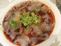 肉丝大拉皮-灶座小锅烀饼·铁锅炖(道里店)