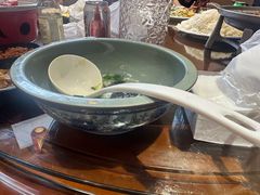 -东来菜馆•手抓海鲜家常菜•海鲜锅贴(鸽子窝店)