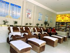 -创新足专业修脚(龙荷路店)