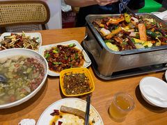 -干老庆贵州留一手烤鱼·地摊火锅(财经大学店)