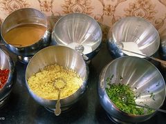 -鲁朗边巴次仁农家石锅