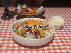 -鲨鱼美式餐厅酒吧Sharky