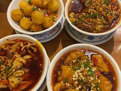 -炉小二铜锅牛蛙•川湘菜(三里屯店)