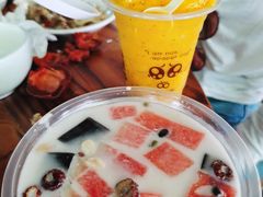 -三亚新鸿港水果一级批发市场