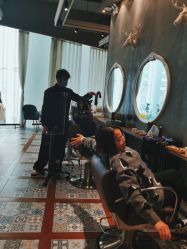 -QZHAIR SALON