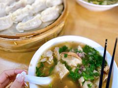 牛肉罩火烧-清真·白家牛肉罩火烧老店(育才街店)