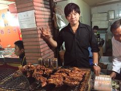 美人万三烤蹄(昌里路店)-美人万三·蚝大人生蚝小馆(昌里路店)