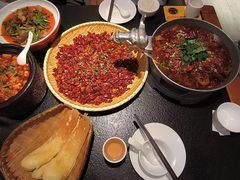 -万重锦·人文川菜馆(骡马市店)