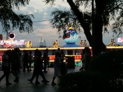 -人民防洪胜利纪念塔