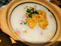荔湾艇仔粥-新大咀港式茶餐厅(宝山万达店)