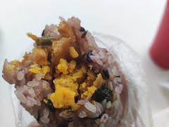 蛋黄肉松饭团-大个子蒸饭