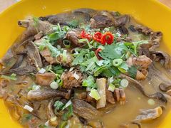 -凤百年大骨鸡饭庄