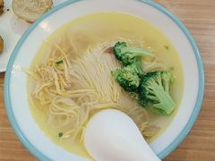 -小杨生煎(杭州东站店)