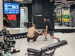 -超级猩猩健身·私教(上海体育场店)