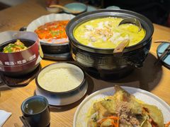 -九锅一堂酸菜鱼(学府凯德店)