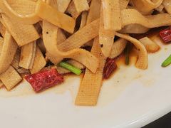 -清真磊磊烧烤老店(饮虎池街34号店)