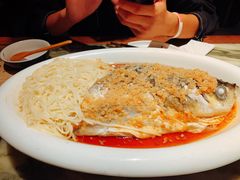 葱椒鲈鱼-绿茶餐厅(昌平悦荟店)