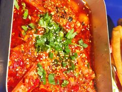 -马路边边串串香(苗栗路店)