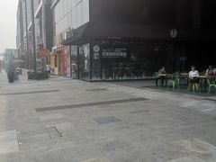 -万隆广场(昆仑大街店)