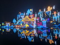 -淄博花灯齐彩城